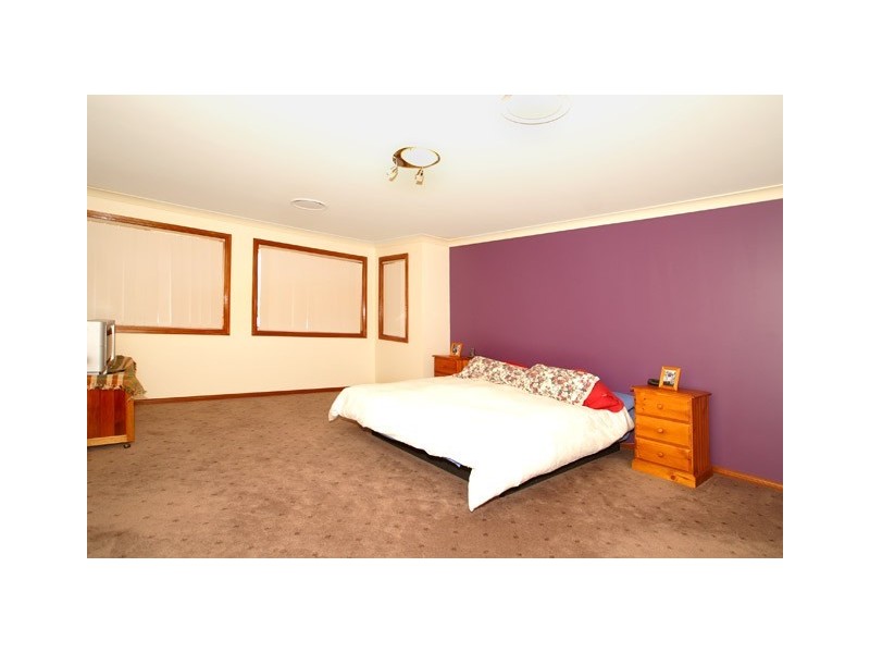 5 Warner St, Camden Park NSW 2570