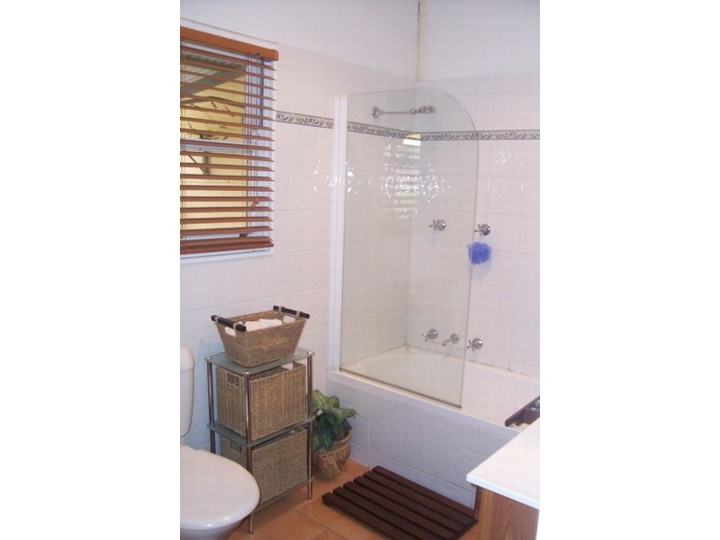 34 Lilian St, Campbelltown NSW 2560