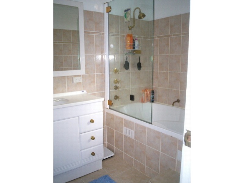 4 Normandy Terrace, Leumeah NSW 2560