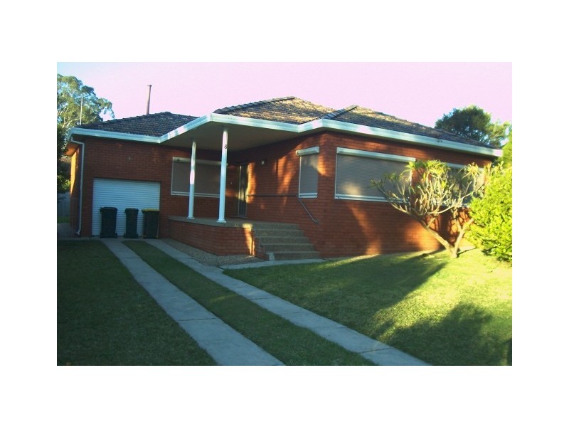 8 Barrie Place, Leumeah NSW 2560