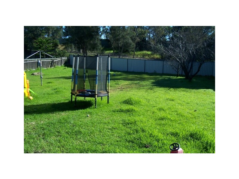 19 Elouera Cres, Woodbine NSW 2560