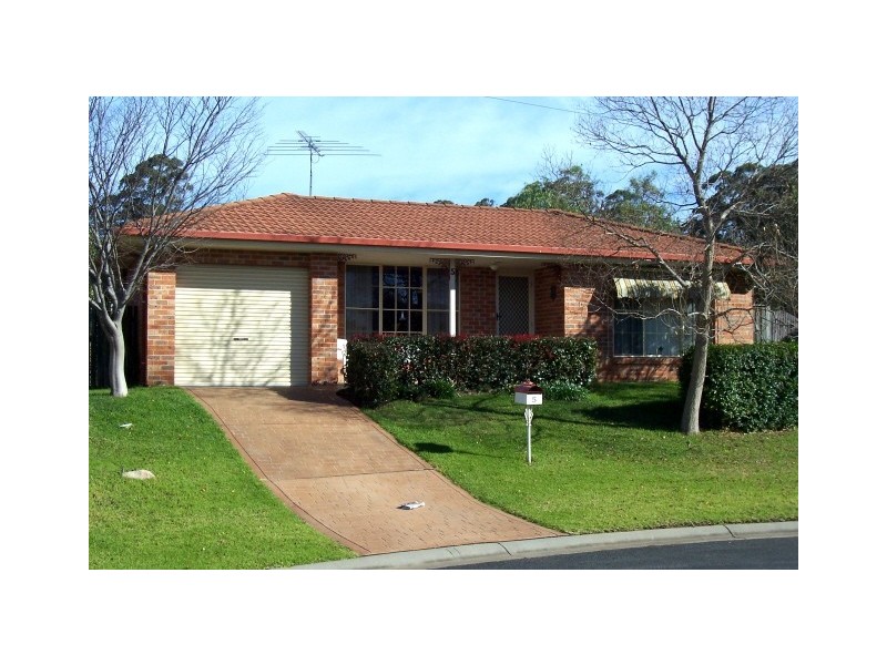5 Stephano Place, Rosemeadow NSW 2560
