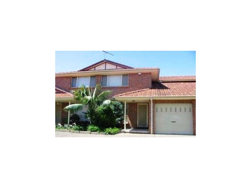5/10 Gordon Avenue, Ingleburn NSW 2565