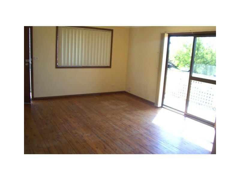 32 Twingleton Ave, Ambarvale NSW 2560