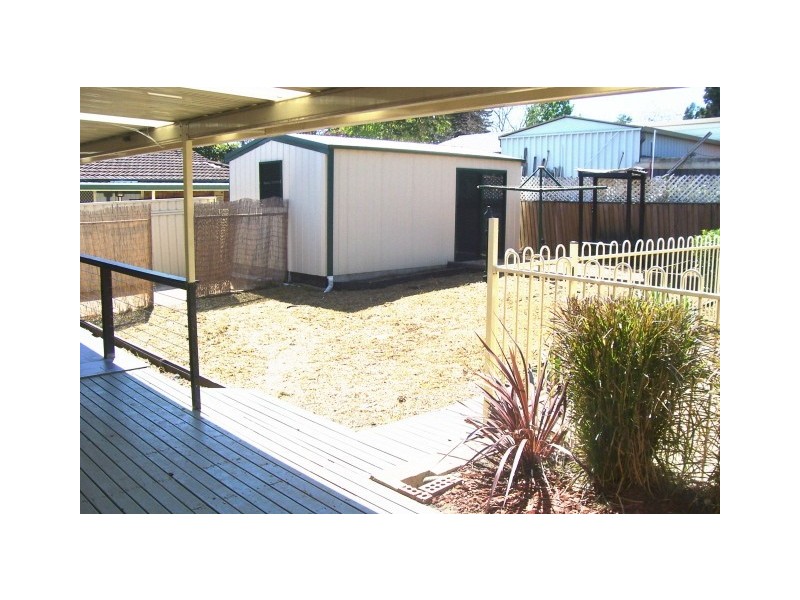 28 Woodhouse Drive, Ambarvale NSW 2560
