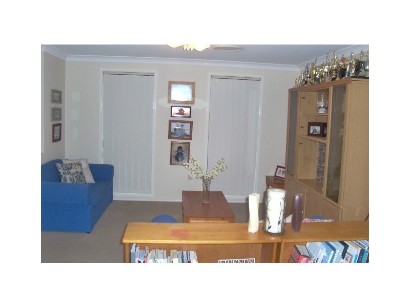 48 John Kidd Dr, Blair Athol NSW 2560
