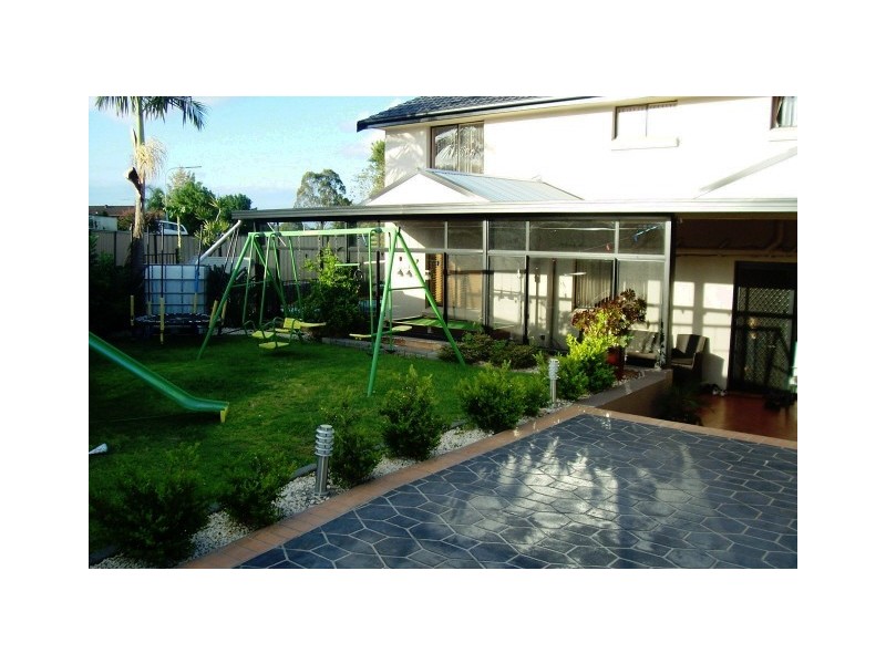 41 Stornoway Ave, St Andrews NSW 2566