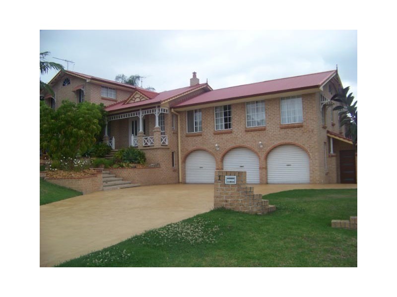 1 Ashfield Place, Glen Alpine NSW 2560