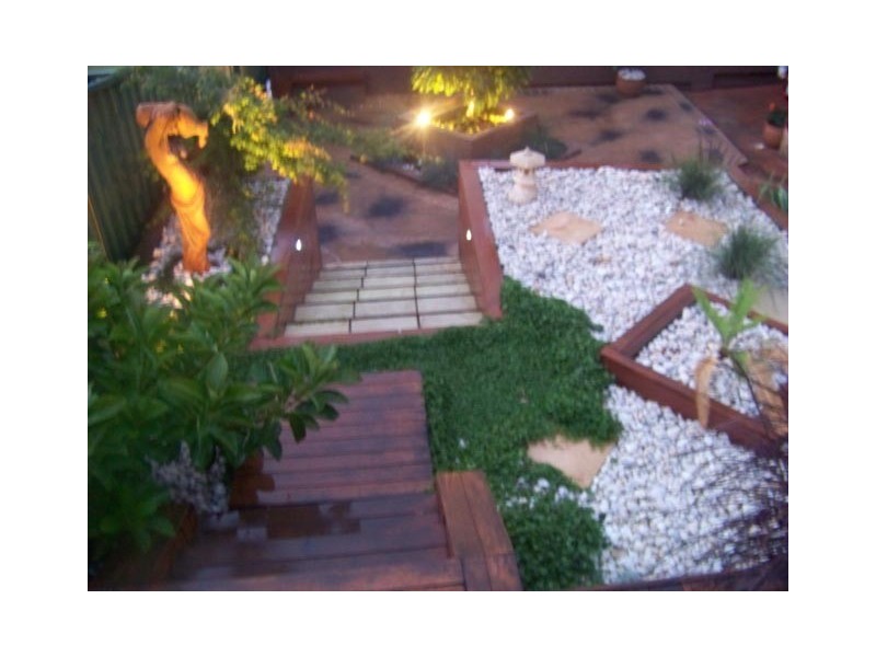 1 Ashfield Place, Glen Alpine NSW 2560