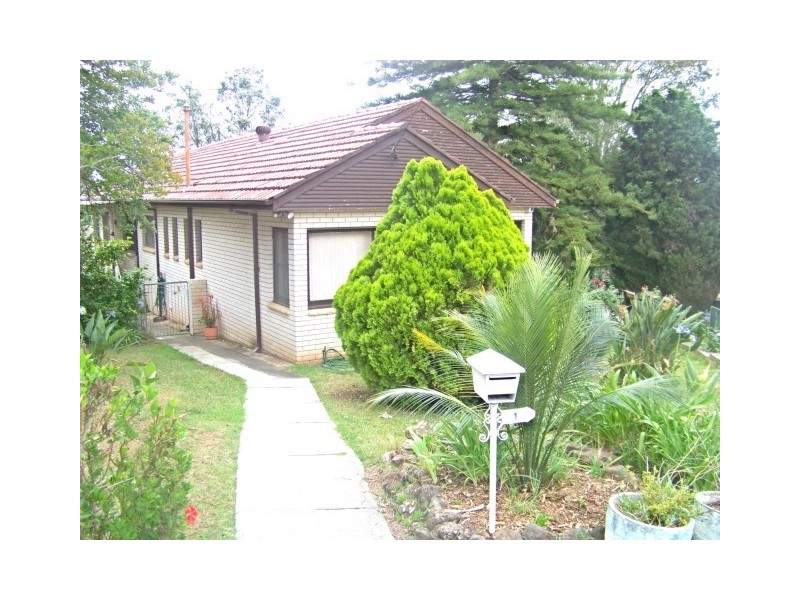 1 Rogers Place, Campbelltown NSW 2560