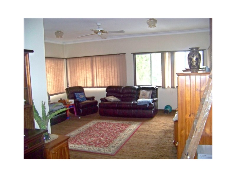 1 Rogers Place, Campbelltown NSW 2560