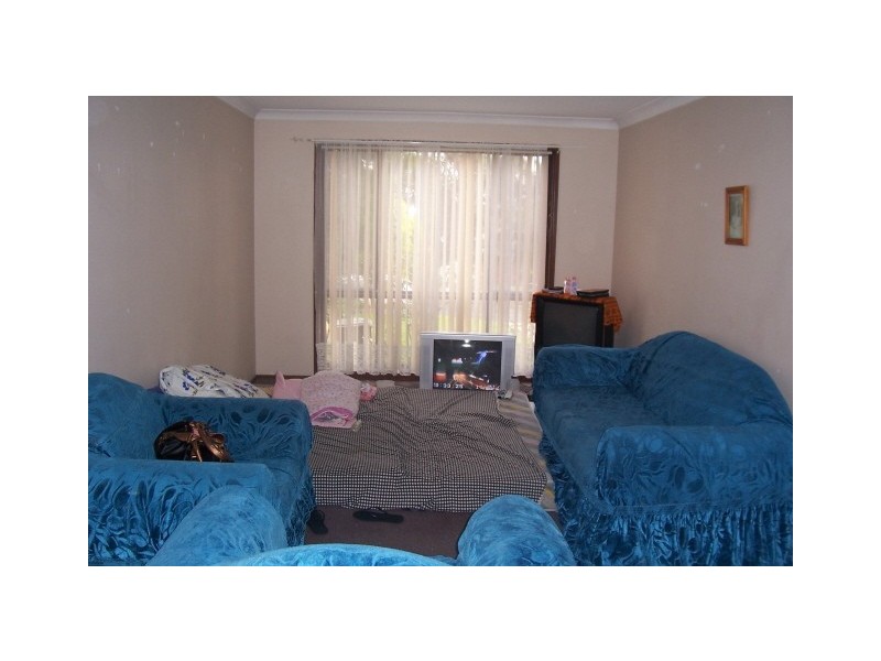 4 Leicester St, Leumeah NSW 2560