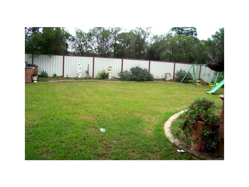 7 Moss Place, St Helens Park NSW 2560