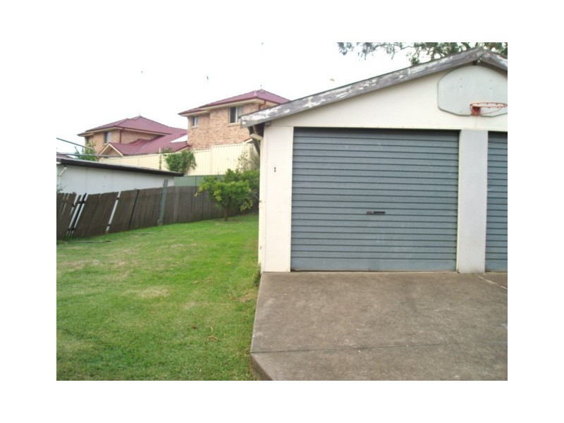 30 Hoddle Ave, Campbelltown NSW 2560