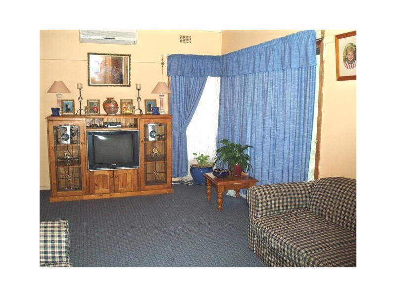 30 Hoddle Ave, Campbelltown NSW 2560