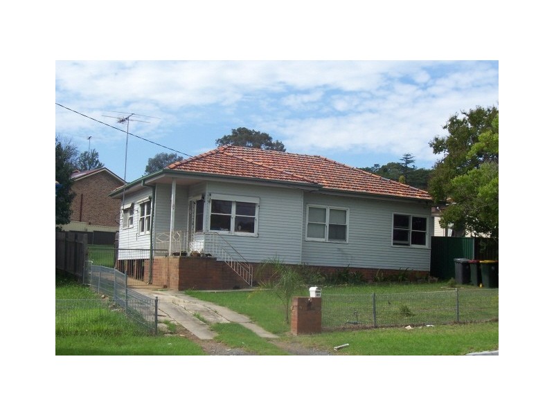 34 Hoddle Ave, Campbelltown NSW 2560