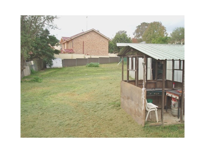 34 Hoddle Ave, Campbelltown NSW 2560