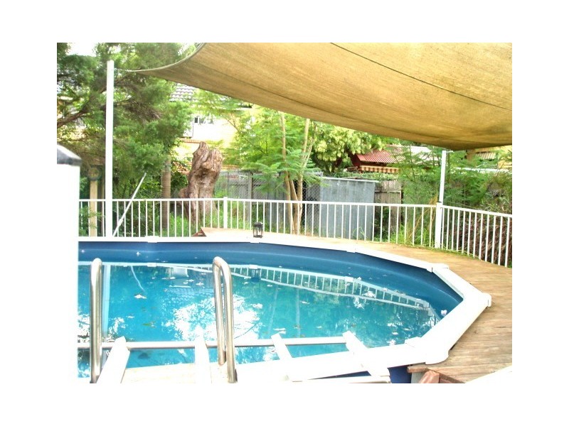 64 Chamberlain St, Campbelltown NSW 2560