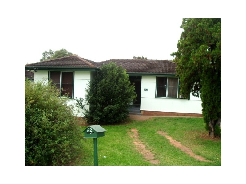 62 Chamberlain St, Campbelltown NSW 2560