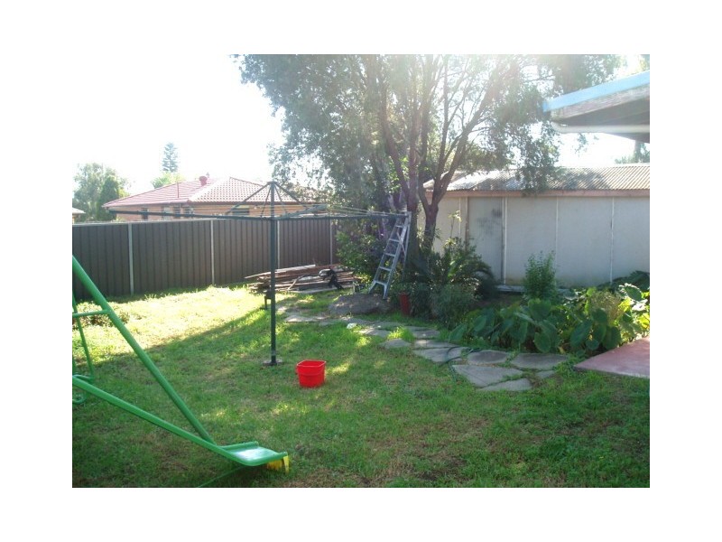 11 Kitson Place, Minto NSW 2566