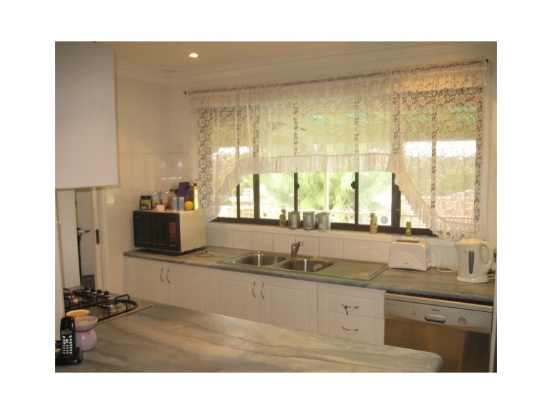 7 Lignite Place, Eagle Vale NSW 2558