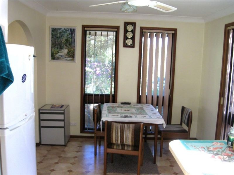 42 Horatio St, Rosemeadow NSW 2560