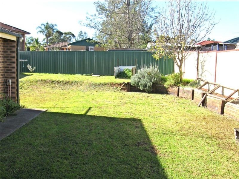 42 Horatio St, Rosemeadow NSW 2560