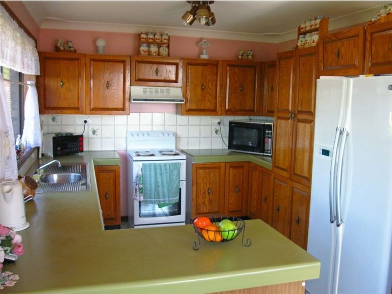 31 Trotwood Ave, Ambarvale NSW 2560
