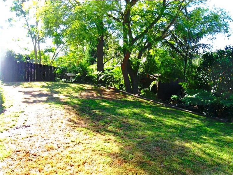31 Trotwood Ave, Ambarvale NSW 2560
