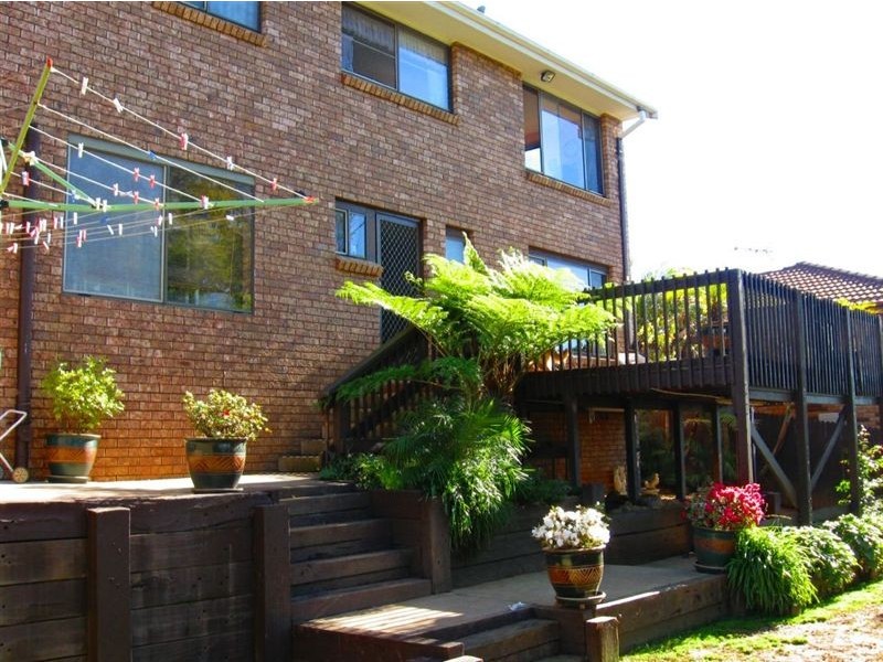 31 Trotwood Ave, Ambarvale NSW 2560