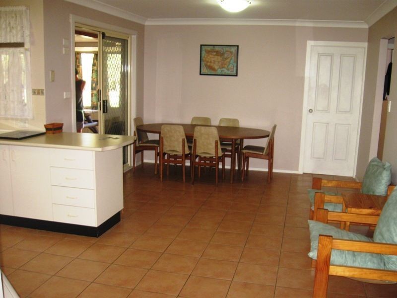 17 Gunn Road, St Helens Park NSW 2560