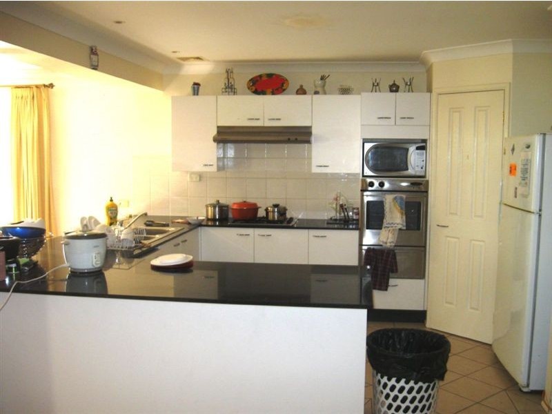 108 Englorie Park Dr, Glen Alpine NSW 2560