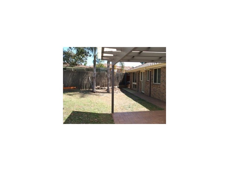 5a Fabian Place, Rosemeadow NSW 2560