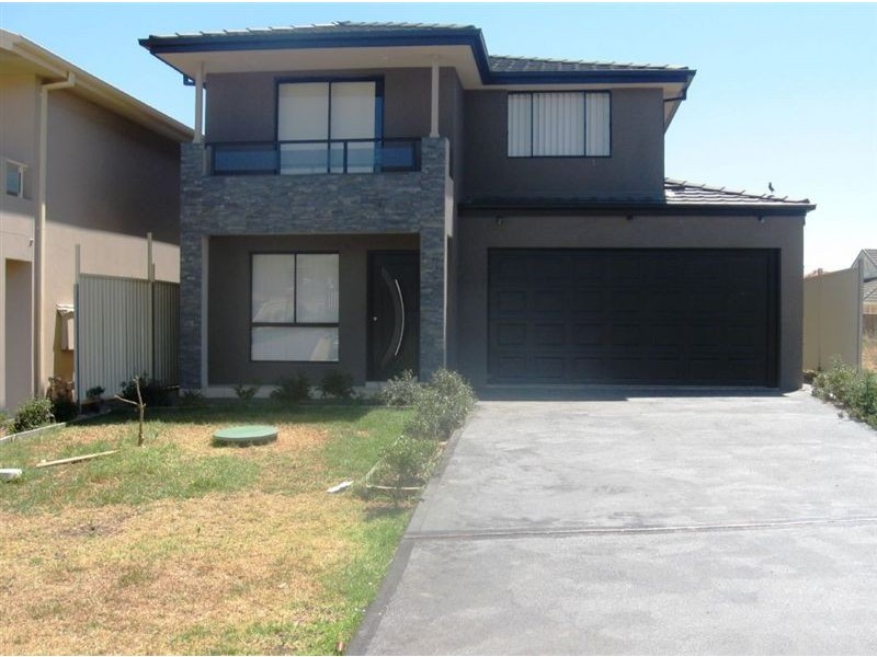 6 Vaucluse Pl, Glen Alpine NSW 2560