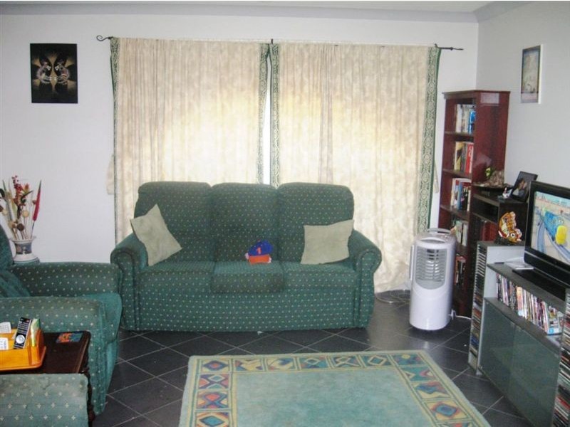 8 Nymboida Cres, Ruse NSW 2560