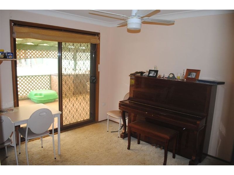 3 Capulet Pl, Rosemeadow NSW 2560