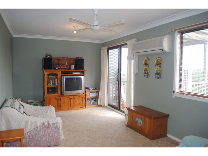 16 Guise Rd, Bradbury NSW 2560