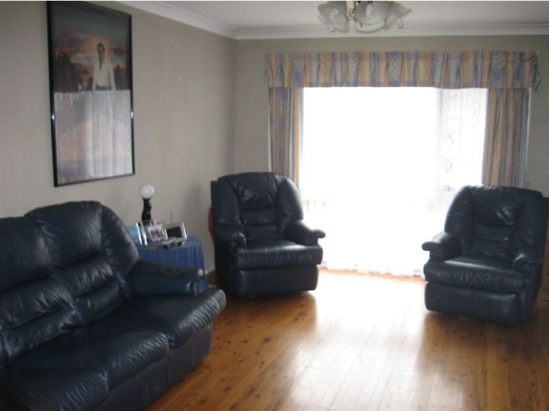 13 Kanangra Cres, Ruse NSW 2560