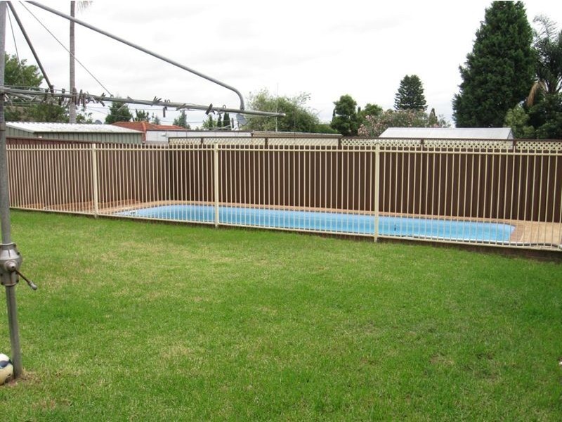 13 Kanangra Cres, Ruse NSW 2560