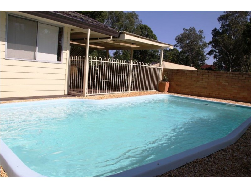 127 St Johns Rd, Bradbury NSW 2560