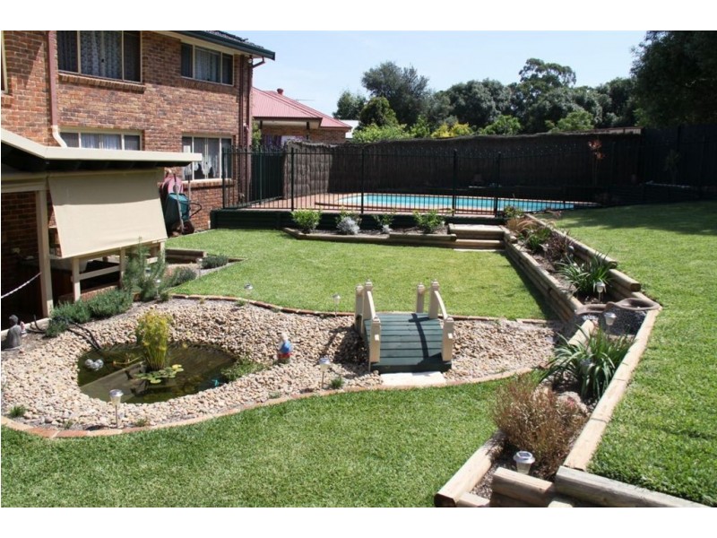 19 Clydebank Cres, Glen Alpine NSW 2560