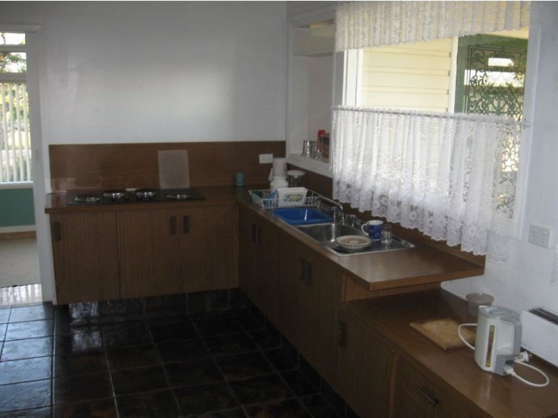 19 Pine Ave, Bradbury NSW 2560