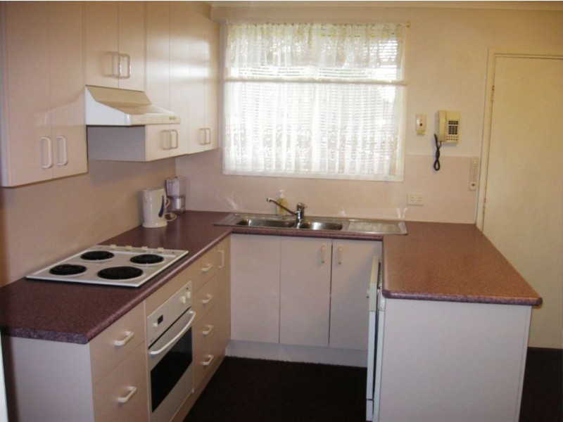 18 Richmond Cres, Campbelltown NSW 2560