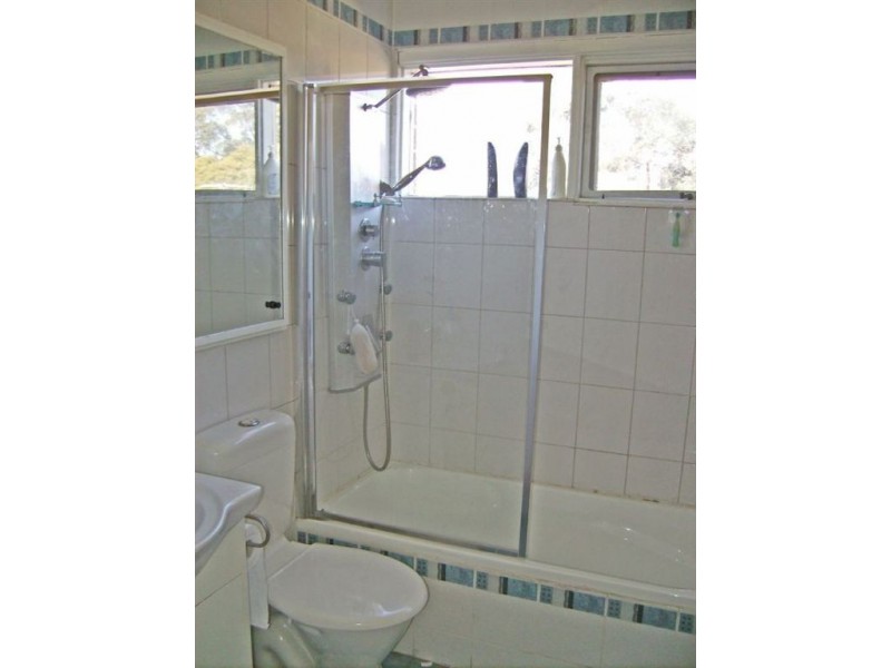 1/41 The Parkway, Bradbury NSW 2560