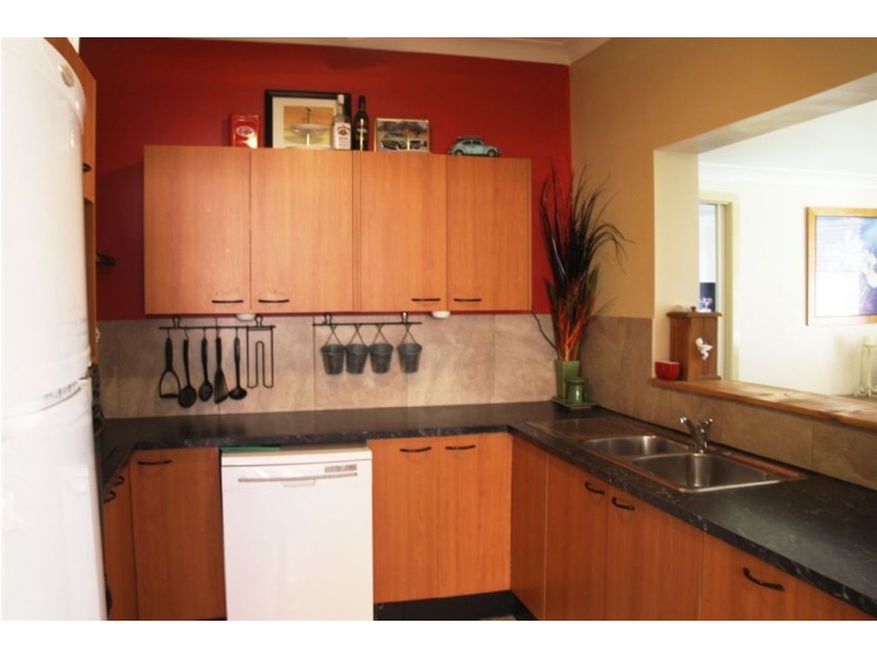 29 Brudenell Ave, Leumeah NSW 2560