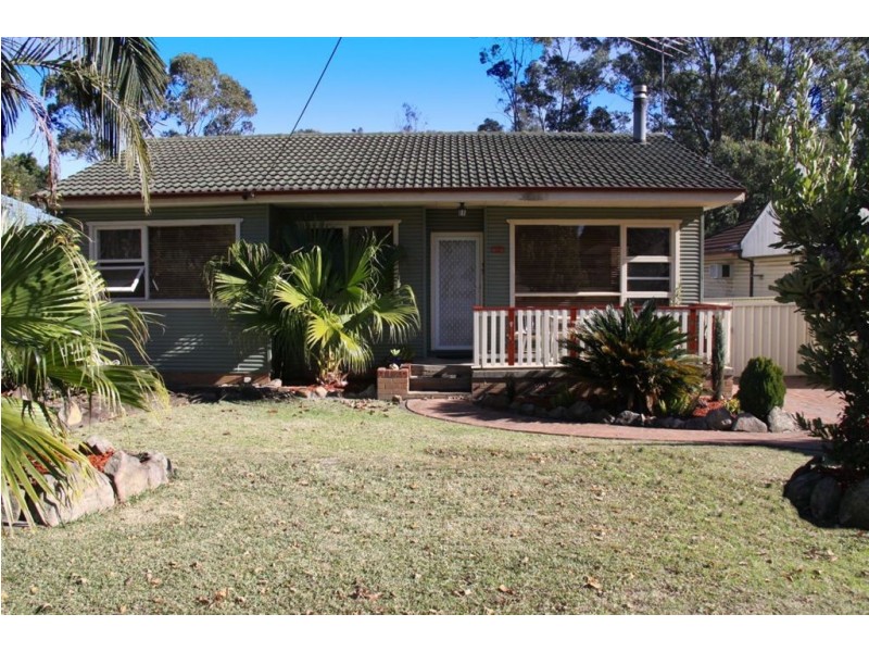 29 Brudenell Ave, Leumeah NSW 2560
