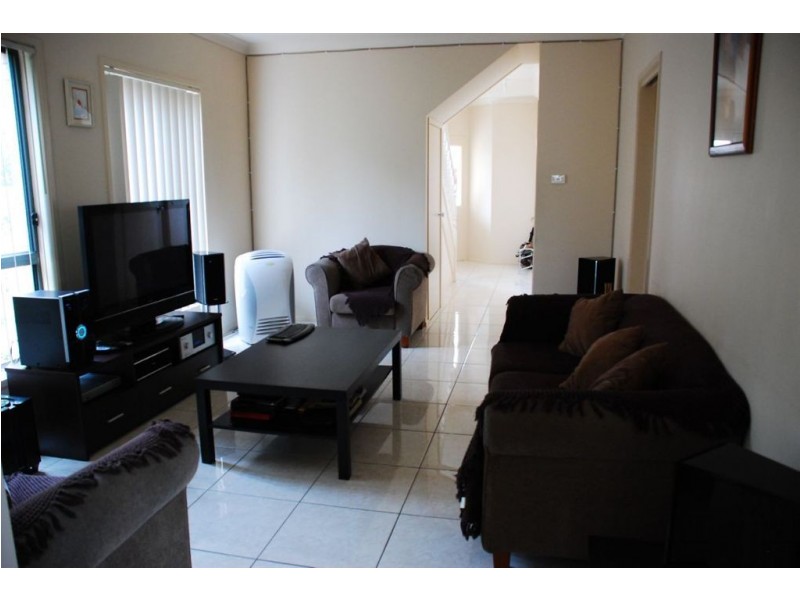 16a rudd rd, Leumeah NSW 2560