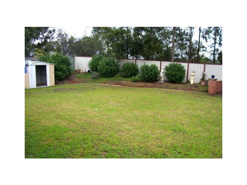 7 Moss Place, St Helens Park NSW 2560