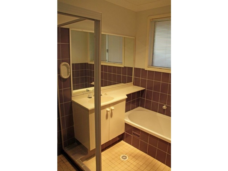 21 Alyan pl, St Helens Park NSW 2560