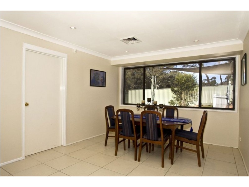 276 St Johns rd, Bradbury NSW 2560